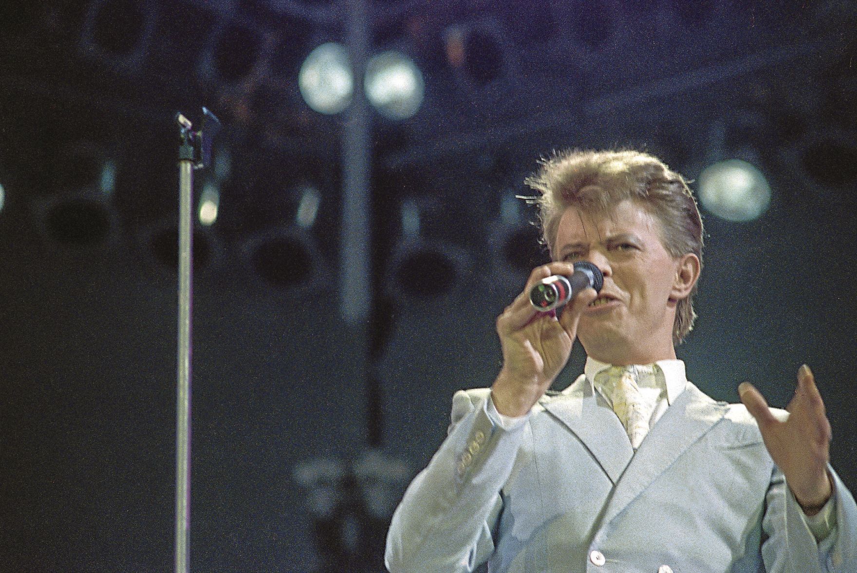 LIVE AID WEMBLEY 1985